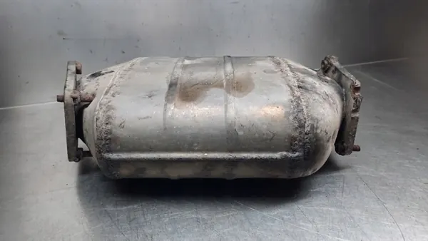 DPF Katalysator BMW E61 2.0D 06R image 3