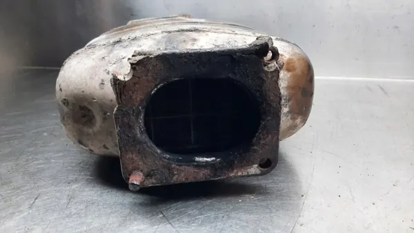 DPF Katalysator BMW E61 2.0D 06R image 4