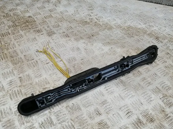 OEM FRE58218 Linker Achterlicht Inzet - Gebruikt image 4