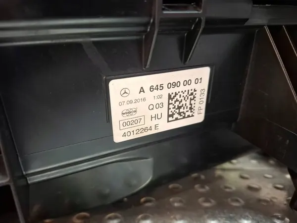 Caja Filtro Aire OEM S26380642 para Mercedes image 5