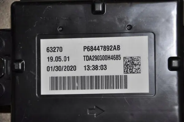 Module amplificateur AC OEM 68447892AB pour Chrysler Pacifica image 4