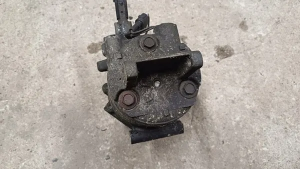 Compresseur de Climatisation MITSUBISHI COLT 04-12 1.1 B MN164472 image 3