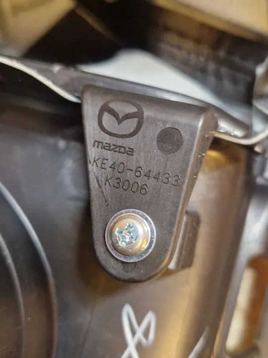 Support de levier de frein à main Mazda CX-5 OEM KE4064433 image 4