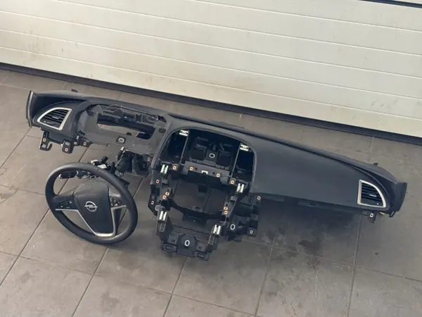 Consola Salpicadero OEM 13301067 SW para Opel Astra J image 2