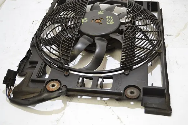 Ventilador radiador BMW 5 E39 OEM 64548380780 Usado image 3