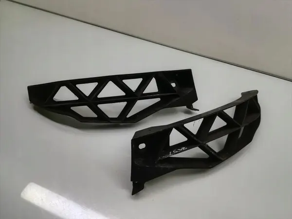 Supporto paraurti posteriore Skoda Octavia 2011 Hatchback image 2