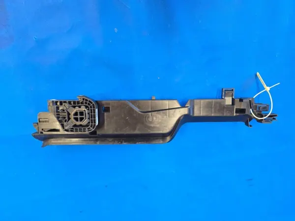 Support Radiateur Droit OEM QUA11654 pour BMW 7 G70 image 2