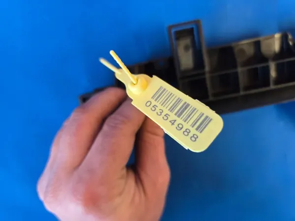 Support Radiateur Droit OEM QUA11654 pour BMW 7 G70 image 6