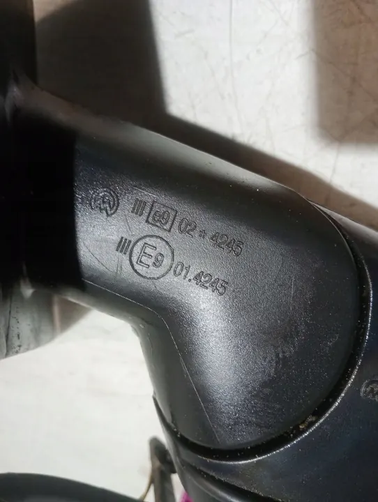 VW Polo 9N vänster spegel OEM E9024245 - Begagnad image 7