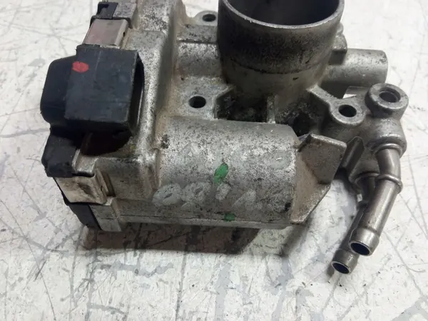 TOYOTA AYGO YARIS DROSSSELKLAPPE 22030-0Q020 image 2