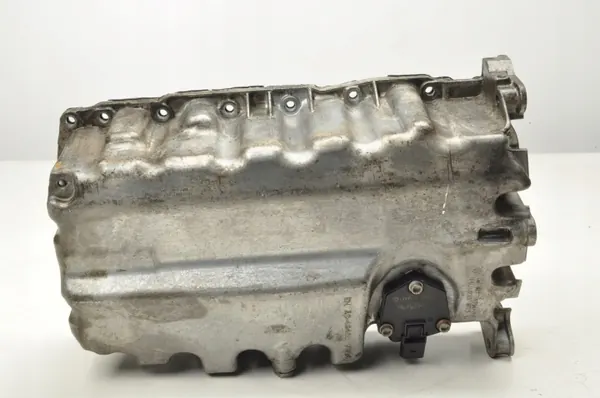 Cárter de óleo Audi usado OEM 04L103603C - 45 chars image 2