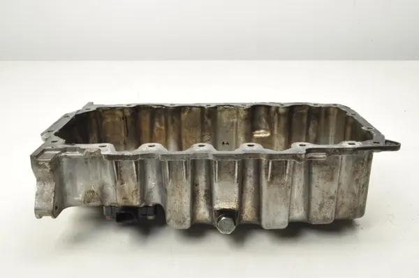 Cárter de óleo Audi usado OEM 04L103603C - 45 chars image 7