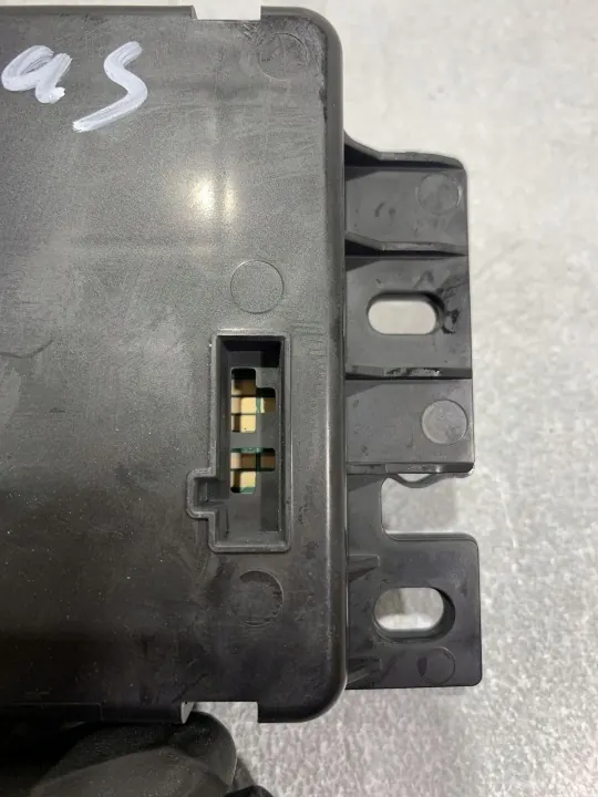 Jeep Compass ilmastointipaneeli OEM FBZ18608 - Käytetty image 3