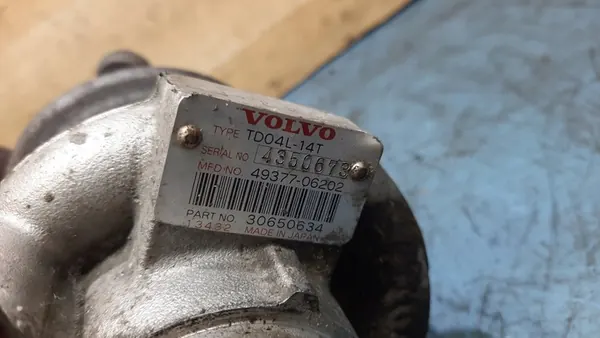 Turbo 30650634 Volvo S60 V70 II 2.5T image 5