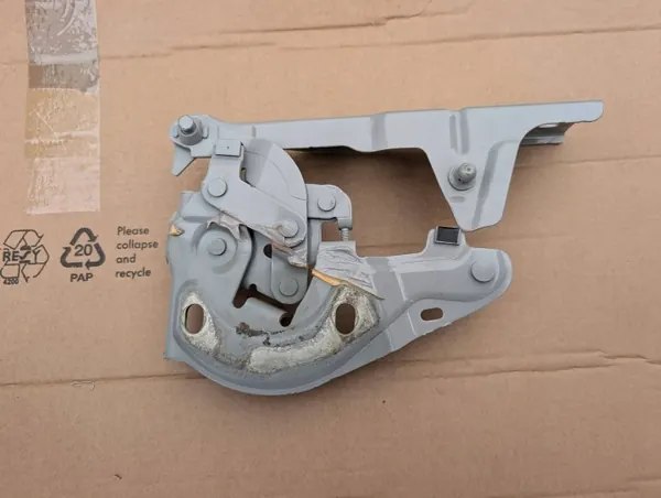 Pièce Porsche OE 9Y0823302D d'occasion - Compatible image 3