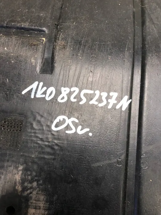 Motorhuv VW Audi 1K0825237N image 5