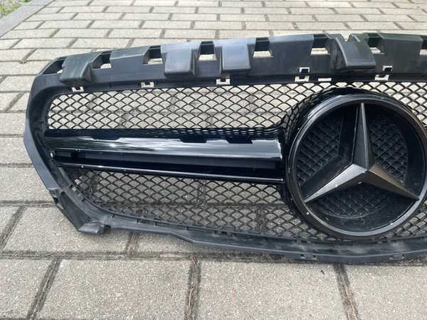 Griglia AMG GLA Mercedes Originale image 2