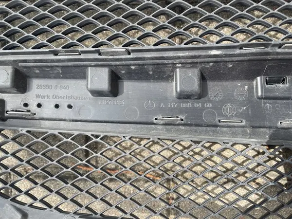 Griglia AMG GLA Mercedes Originale image 5