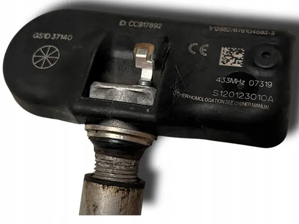 Sensor de pressão TPMS para carros de passageiros OEM GS1D37140 image 3