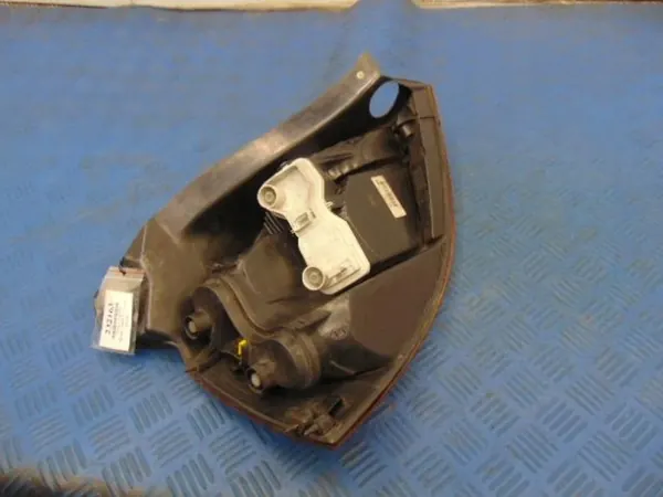 LÁMPARA TRASERA DERECHA RENAULT MEGANE II 8200073237-B image 7