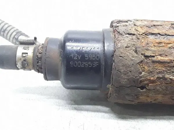 Webasto polttoainepumppu 9002853F Volvo S60 II image 3