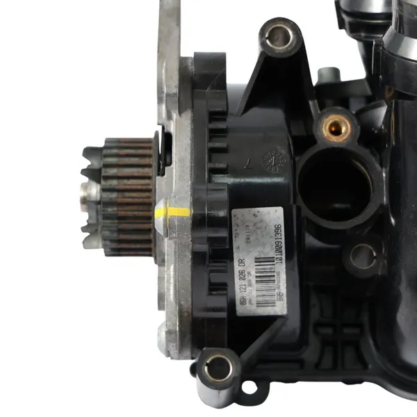 Vesipumppu Skoda Octavia RS 2.0 TSI image 2