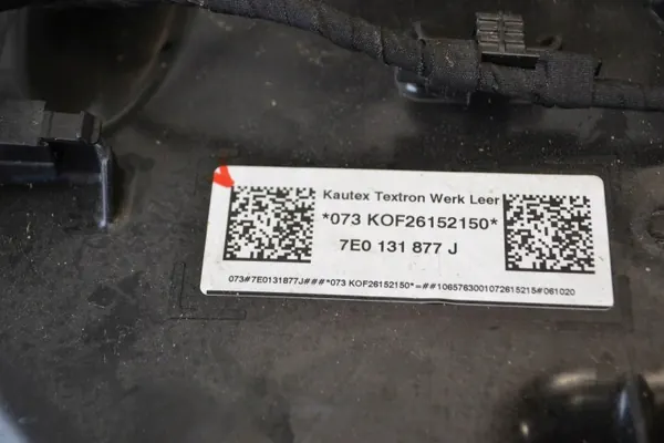 AdBlue-säiliö OEM 2N0.131.969.A VW Transporter T6:lle image 5