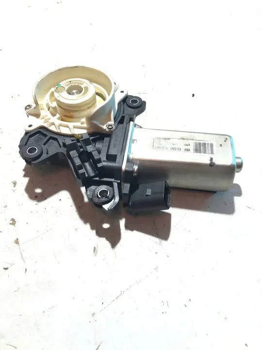 Audi A8 S8 D4 2011 Atuador de Porta Direito image 2