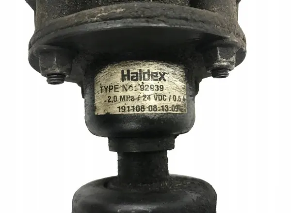 OEM 21415040 Volvo Lufttorkare - Begagnad image 7