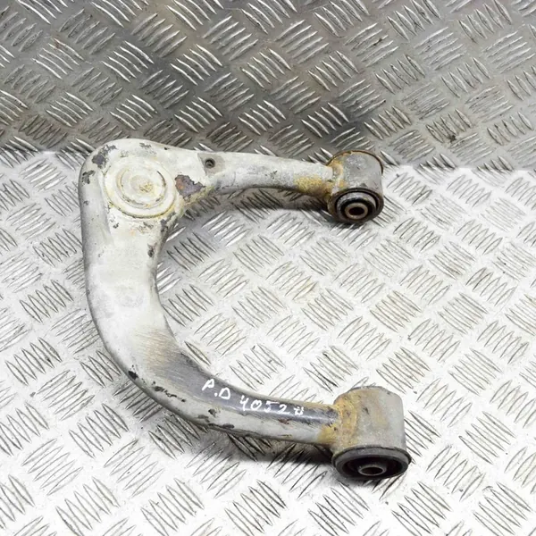 Braccio di Controllo Superiore Anteriore Toyota Land Cruiser (BJ70) image 3