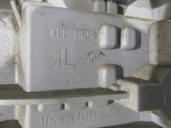 Audi A3 8P Left Rear Lamp Holder 8P3945257A image 5