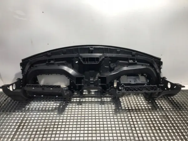 OEM 681000035R Renault Master III kojetaulu image 6