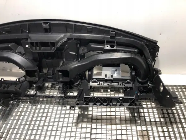 OEM 681000035R Renault Master III kojetaulu image 8