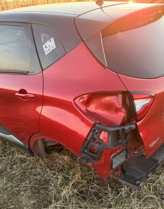 Para-lamas traseiro Renault Captur I OEM 348808 - Esquerdo/Direito image 4
