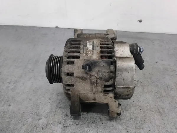 ALTERNATOR KIA CARENS III 2.0 16V 37300-25301 DENSO image 3
