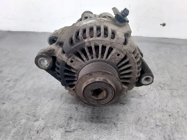 ALTERNATOR KIA CARENS III 2.0 16V 37300-25301 DENSO image 4