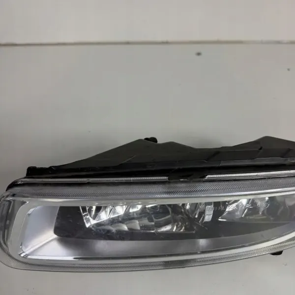 Feu antibrouillard gauche avant OEM JPF6R0941061C VW Polo V image 3