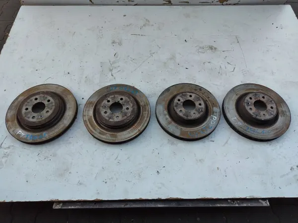 Tesla Model S Remschijvenset OEM SKO102037 image 2
