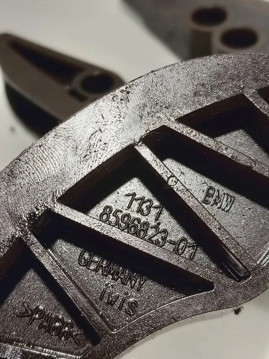 2016 BMW 5 G30 G31 Guia de corrente 8596823 image 6