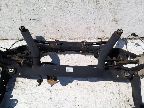 Trave di Sospensione Posteriore Octavia III 4x4 image 4