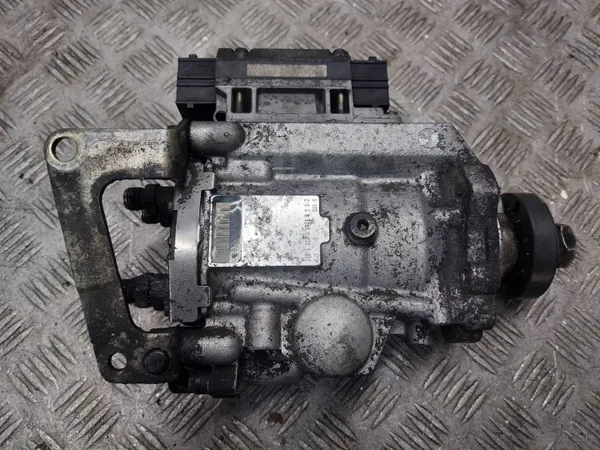 Pompe à injection OEM 0470504220 55352861 pour Opel image 5