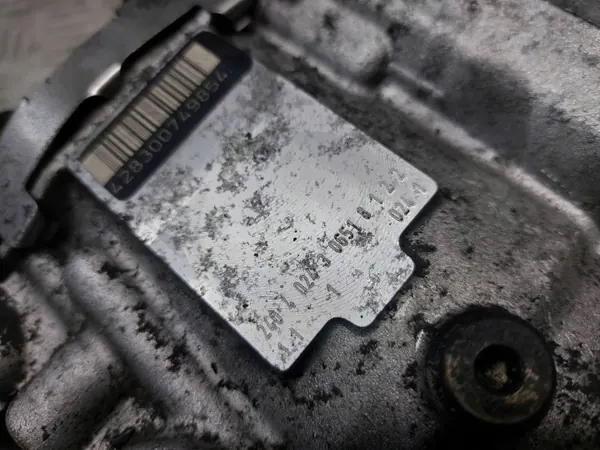 Pompe à injection OEM 0470504220 55352861 pour Opel image 6