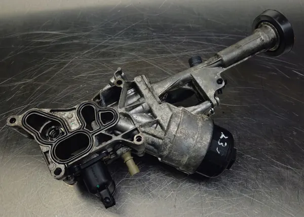 Oljefilterhus Fiat 500L 1.3 M-JET 55238288 image 4