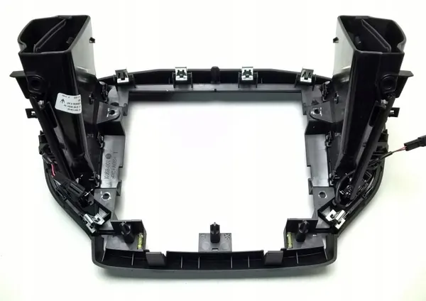 Radio-kehys ritilä OEM 670066392 Maserati Ghibli image 6