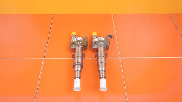 Injector BMW N43B20A 7589048-07 Peça OE Usada image 2
