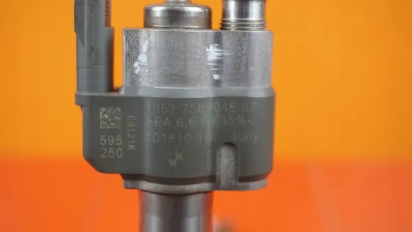 Injector BMW N43B20A 7589048-07 Peça OE Usada image 3