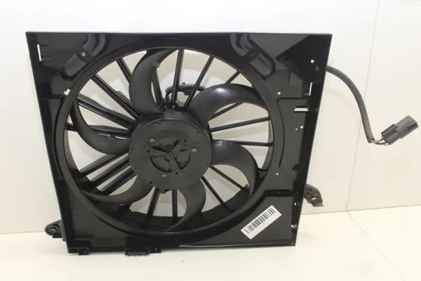 Ventilador de refrigeração Jaguar OEM 363002752 - Usado image 2