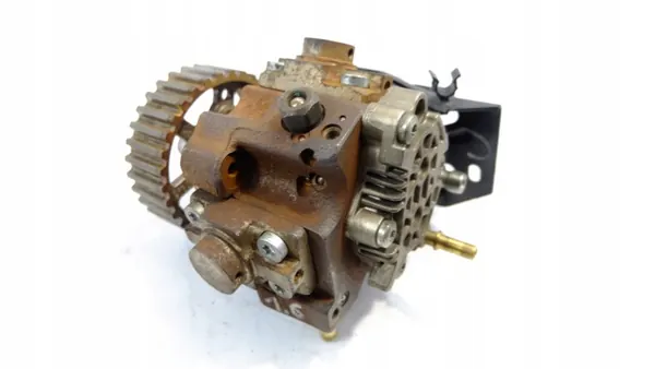 Bomba de inyección Peugeot 407 1.6 HDI OEM 9683703780 image 4