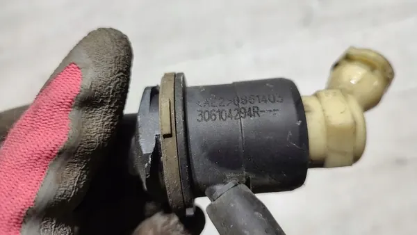 Dacia OE 306104294R bomba de embreagem image 3