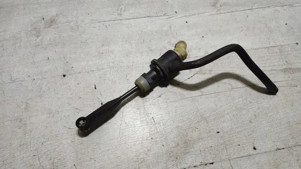 Dacia OE 306104294R bomba de embreagem image 4